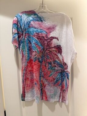 Blue 84 V-Neck Palm Watercolor Tee in White, Pink & Blue